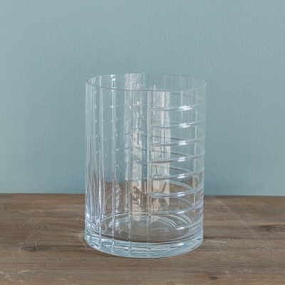<p>Pair of cylindrical crystal vases.<br>
Also ideal as a sparkle effect candle holder.<br>
H=25cm D=18cm<br>
H=19cm D=14cm</p> - Floralia